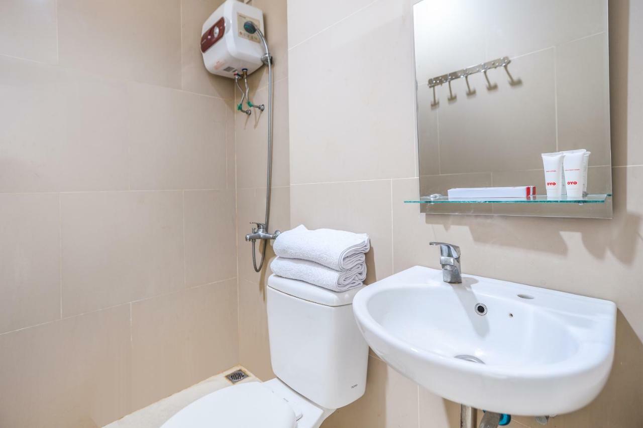 Oyo 1551 Studento Guest House Тангеранг Екстер'єр фото