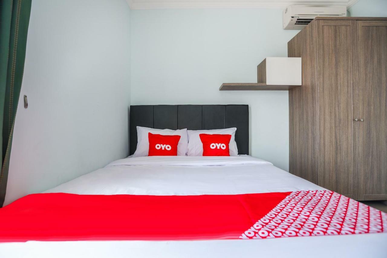 Oyo 1551 Studento Guest House Тангеранг Екстер'єр фото